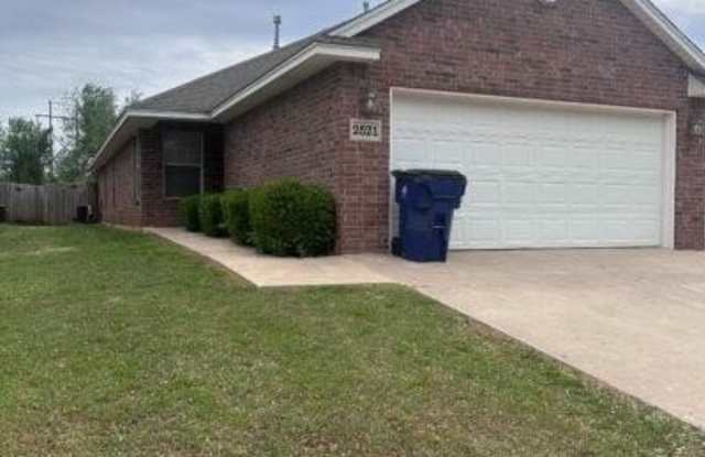 2521 W Oklahoma Avenue photos photos