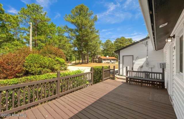 65 Sparrow Circle Gallery 3