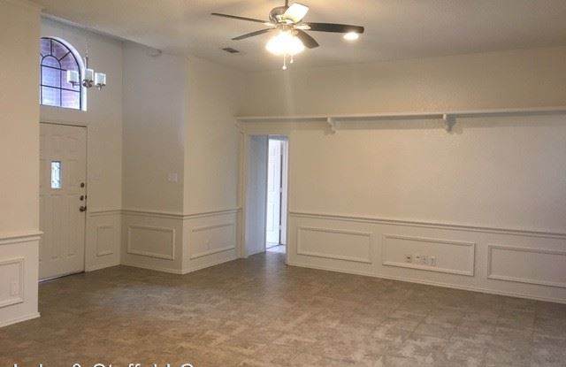 1049 Acorn Ln Gallery 3