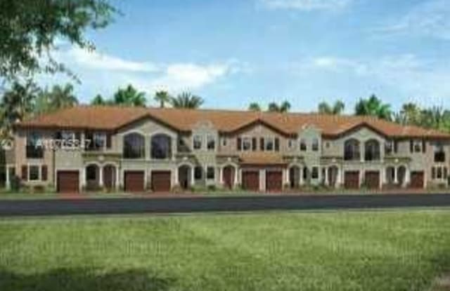 737 NE 34th Ave - 737 Northeast 34th Avenue, Homestead, FL 33033