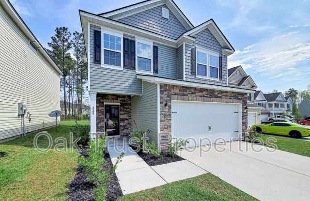 220 Lazy River Lane Gallery 1