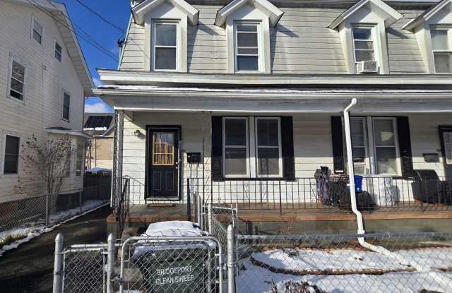 106 Hanover Street - 106 Hanover Street, Bridgeport, CT 06604