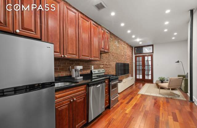 316 West 19th Street - 316 West 19th Street, New York City, NY 10011 316 West 19th Street - 316 West 19th Street, New York City, NY 10011