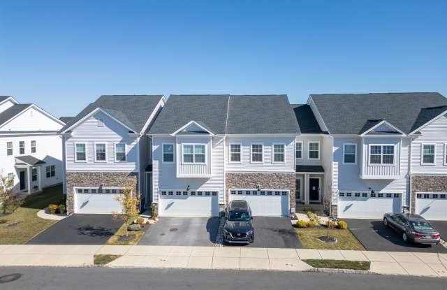 Luxury 3B/3.5B Townhome with Finished Basement in West Chester School District! photos photos