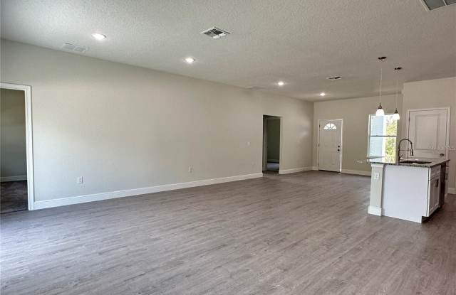 149 MAPLE Drive Gallery 3