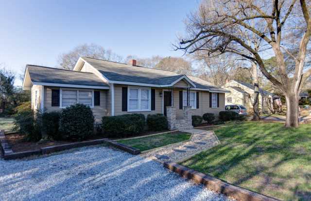 4 BR 4 BA in Normaltown! - 345 Sunset Drive, Athens, GA 30606