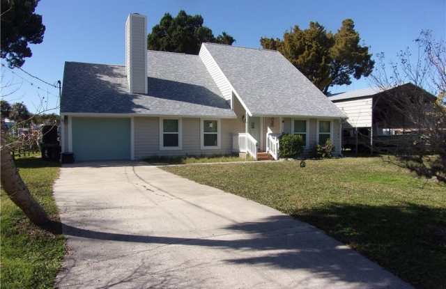 2574 N REGATTA Point Gallery 2