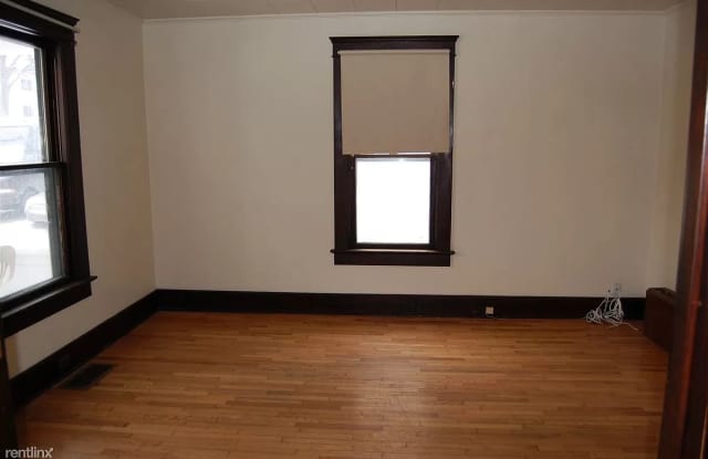 113 Adams Gallery 4