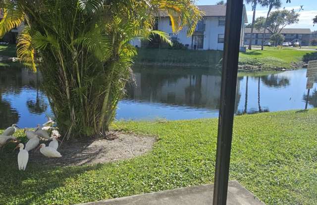 6020 Shaker Wood Circle #103 - 1 photos photos 6020 Shaker Wood Circle #103 - 1 photos photos