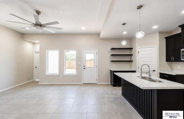 17982 REDWOOD ST lot: # 82 Gallery 3
