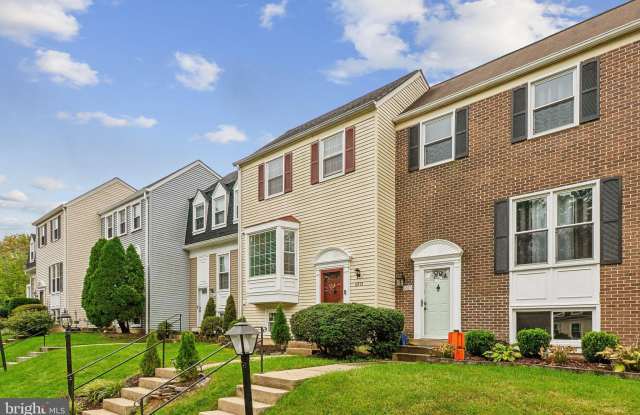 6513 BIRCHLEIGH Way Gallery 1
