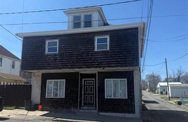 214 North Oak Street - Top photos photos