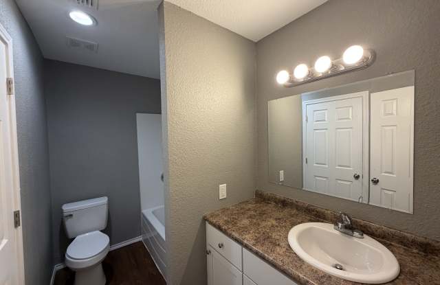 1728 Jennings Street Gallery 4