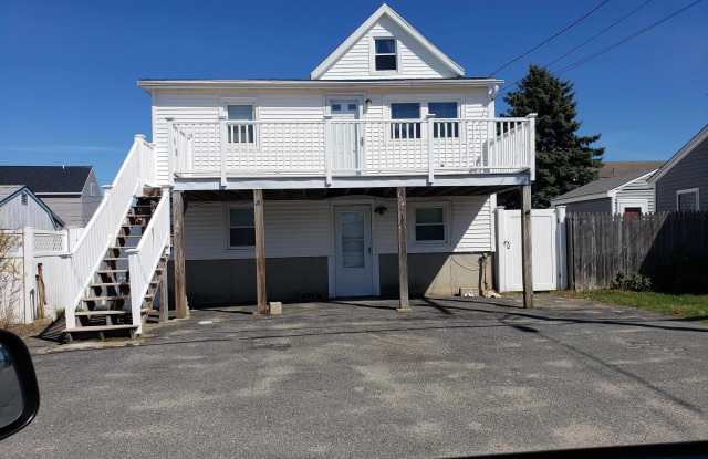 103 Cable Avenue - 103 Cable Avenue, Salisbury, MA 01952