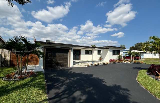 3609 SW 23rd St photos photos