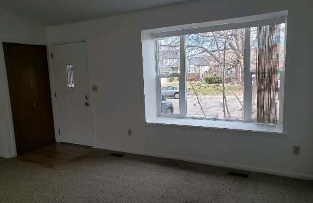 4577 Genoa St Gallery 2