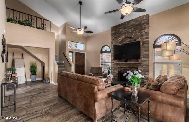 2911 E WINDMERE Drive Gallery 3