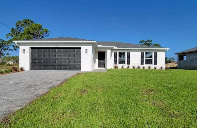 Modern  Spacious 4 Bed, 2 Bath Home COMING AUGUST photos photos