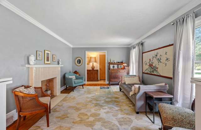 T.R. Lawing Realty Property Gallery 3