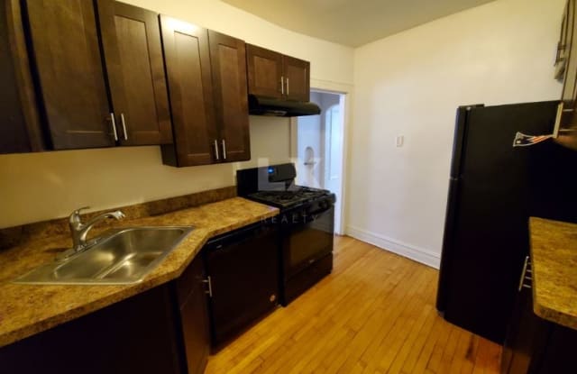 4551 W Barry Ave - 4551 W Barry Ave, Chicago, IL 60641