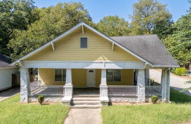 1035 Moreland Avenue Southeast Gallery 2