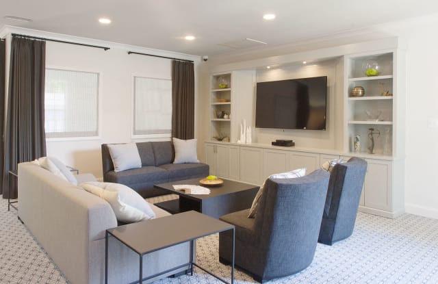 Carriage Pointe at Aquia Gallery 4