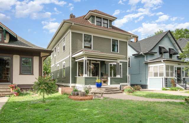 Spacious 4BR/2BA Single-Family Home in Merriam Park – Charm, Comfort  Modern Updates! photos photos