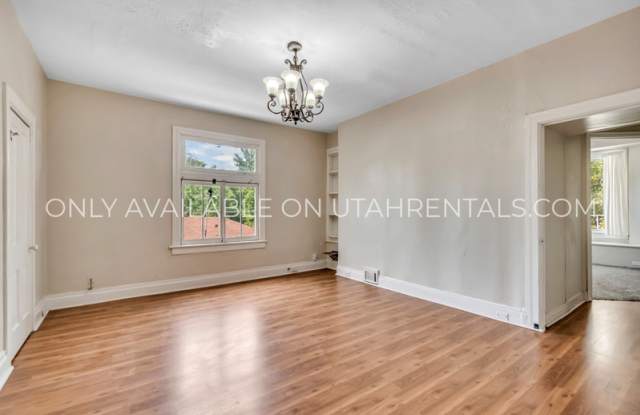 1040 E 200 S Gallery 2