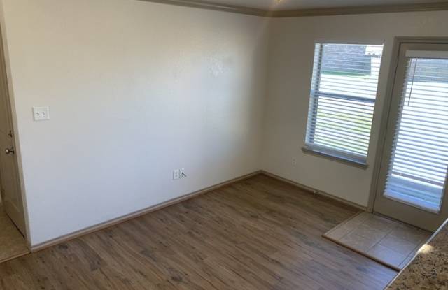 513 Mast Court Gallery 4