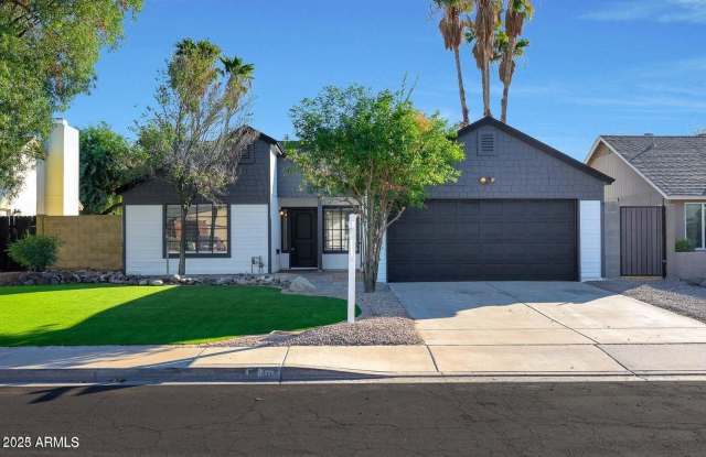 613 W ROSEMONTE Drive photos photos