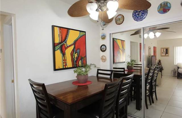 2230 Northeast 56th Place Gallery 3