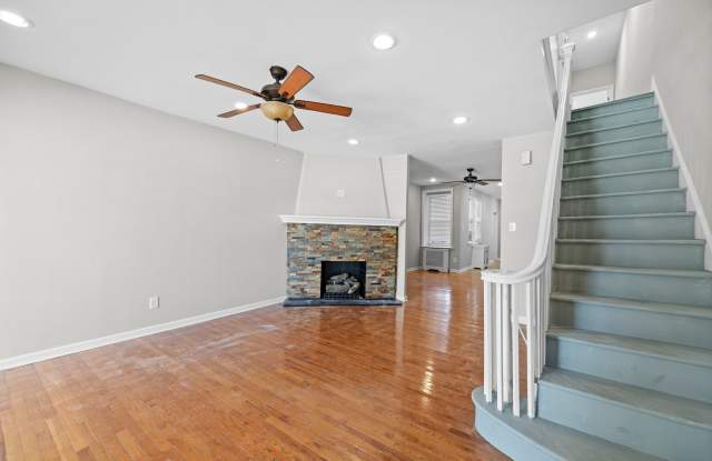 ⭐⭐⭐LARGE 4 BEDROOMS AND 1.5 BATH HOME LOCATED IN WEST OAK LANE/GERMANTOWN!⭐⭐⭐ - 5930 North 19th Street, Philadelphia, PA 19141