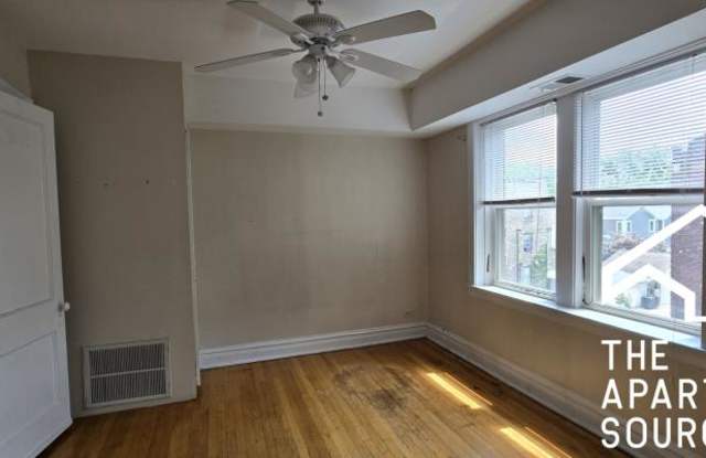 3054 West Berteau Ave. photos photos
