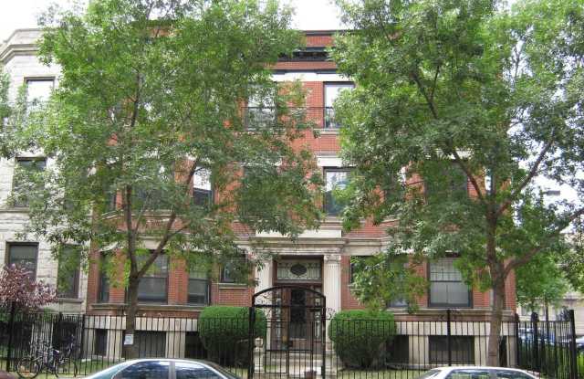 5118 N KENMORE Avenue photos photos