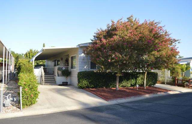 1142 Greenhill Way - 1142 Greenhill Way, Corona, CA 92882