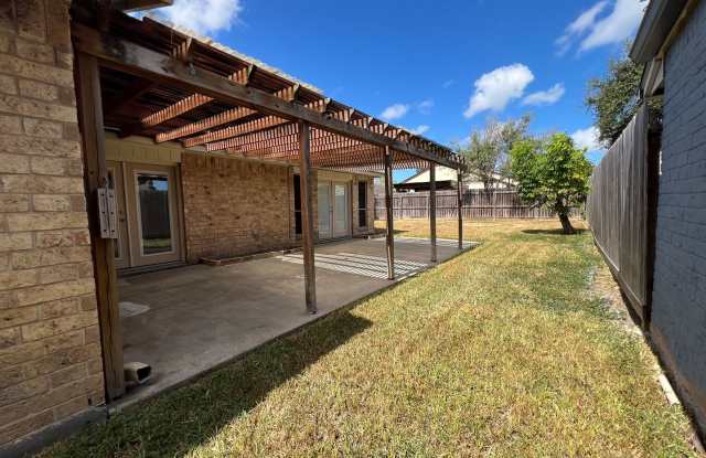 CUT ELECTRIC BILLS W/ ENERGY-EFFICIENT SOLAR PANELS! Gallery 3