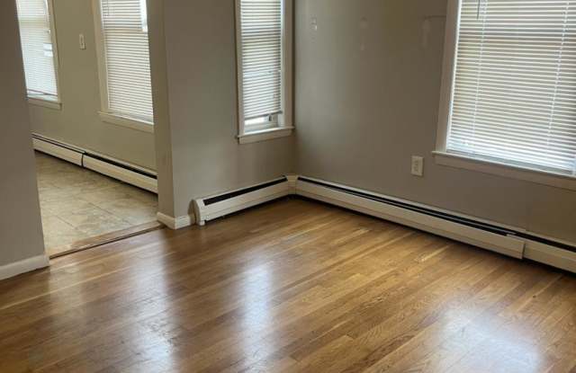 9 Elmer St. Gallery 2