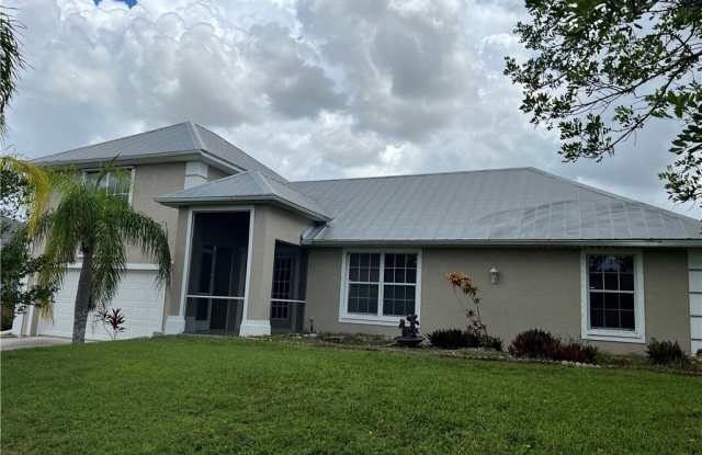 3737 SW 11th Court - 3737 Southwest 11th Court, Cape Coral, FL 33914