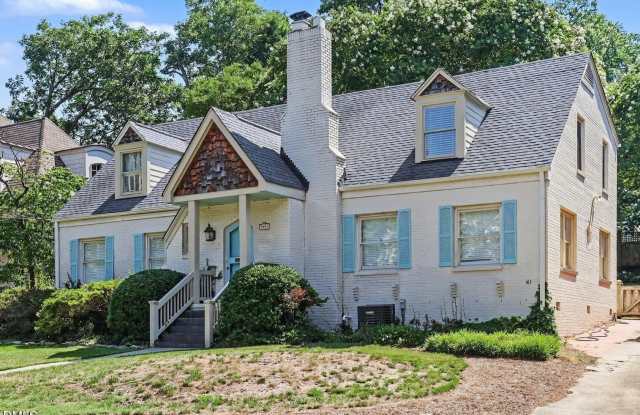 1528 Iredell Drive Gallery 1