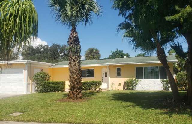 812 Dogwood Road - 812 Dogwood Road, North Palm Beach, FL 33408