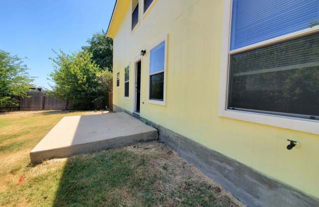 Wonderful 3 Bed 3 Bath Home! Gallery 4