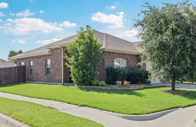 7028 Cloudcroft Lane - 7028 Cloudcroft Lane, Fort Worth, TX 76131