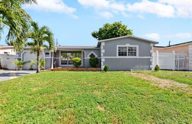 7251 Grandview Blvd photos photos