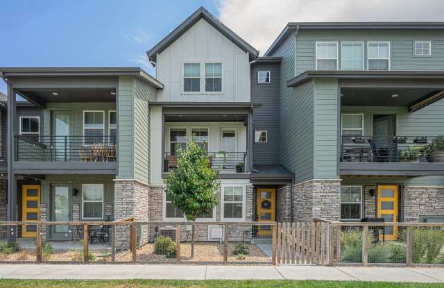 Stylish Town Home In Desirable Thornton Neighborhood photos photos