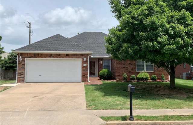 408  NW J  ST - 408 Northwest J Street, Bentonville, AR 72712