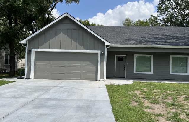 212 North Birch Avenue photos photos