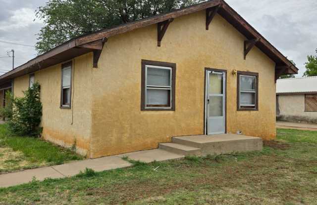 701 E 12th St. Clovis, NM 88101 photos photos