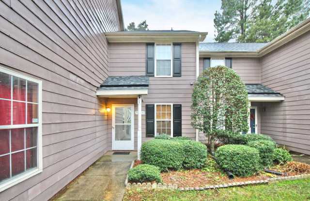 Spacious Condo in East Charlotte; Minutes from Uptown! - 5624 Amity Springs Drive, Charlotte, NC 28212