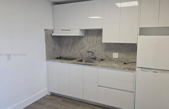 5655 Johnson St photos photos