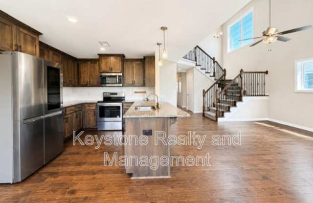 384 Wingfield Drive Gallery 2
